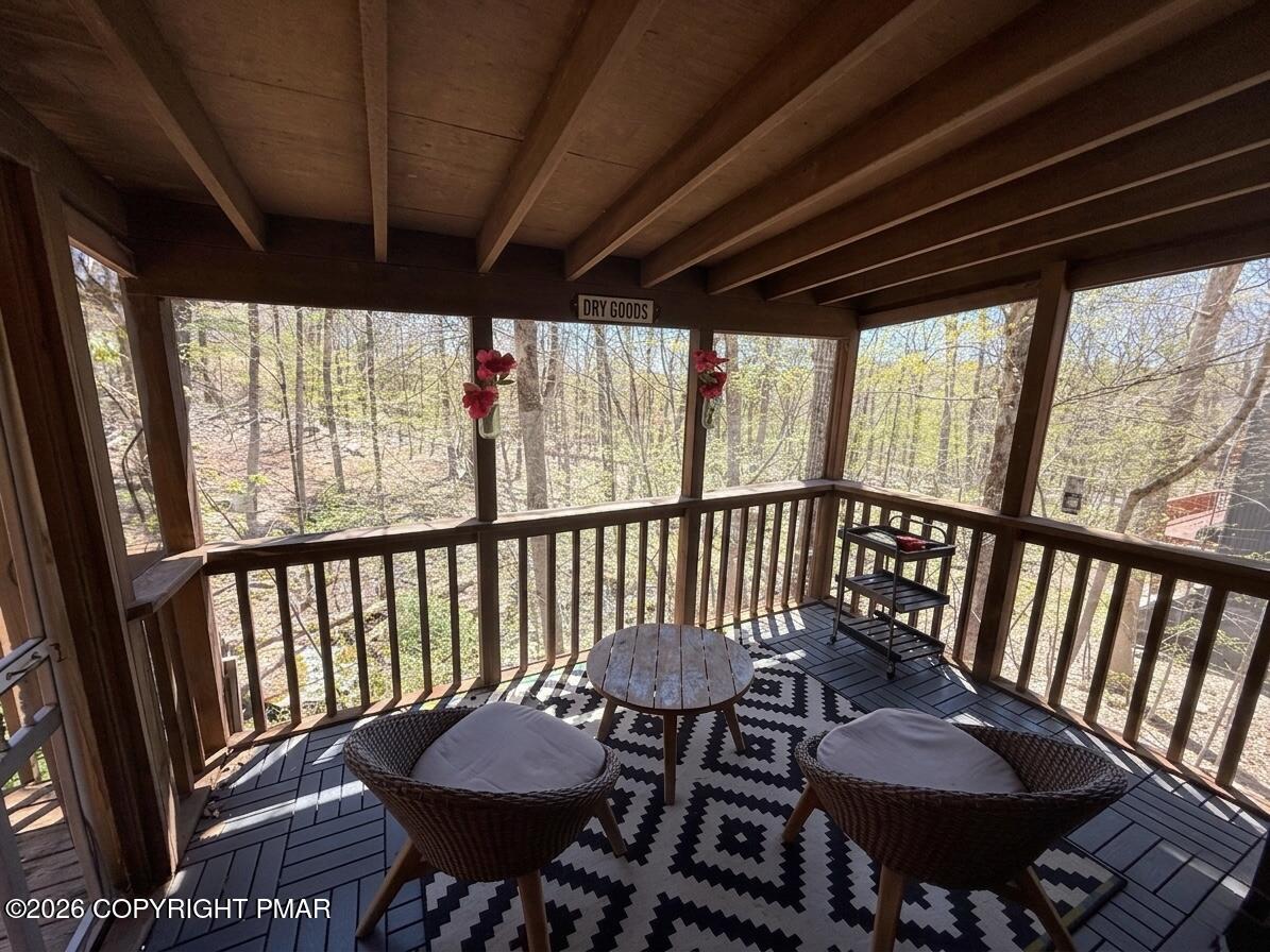 182 Edinburgh Road Bushkill, PA 18324 - Photo 11 of 25 Sunroom