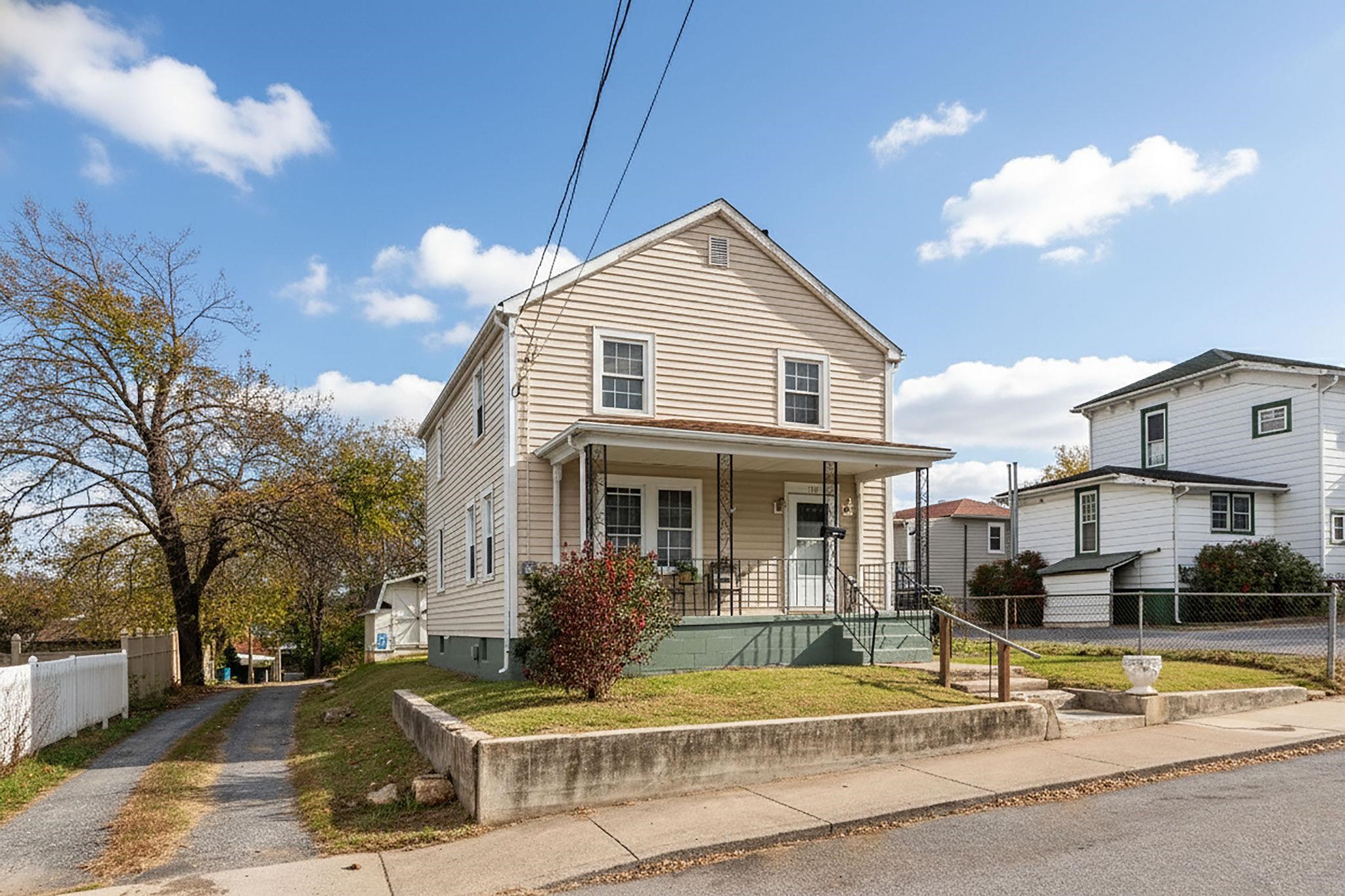 712 Nelson Street Staunton, VA 24401 - Photo 25 of 30 a front view of a house with a yard