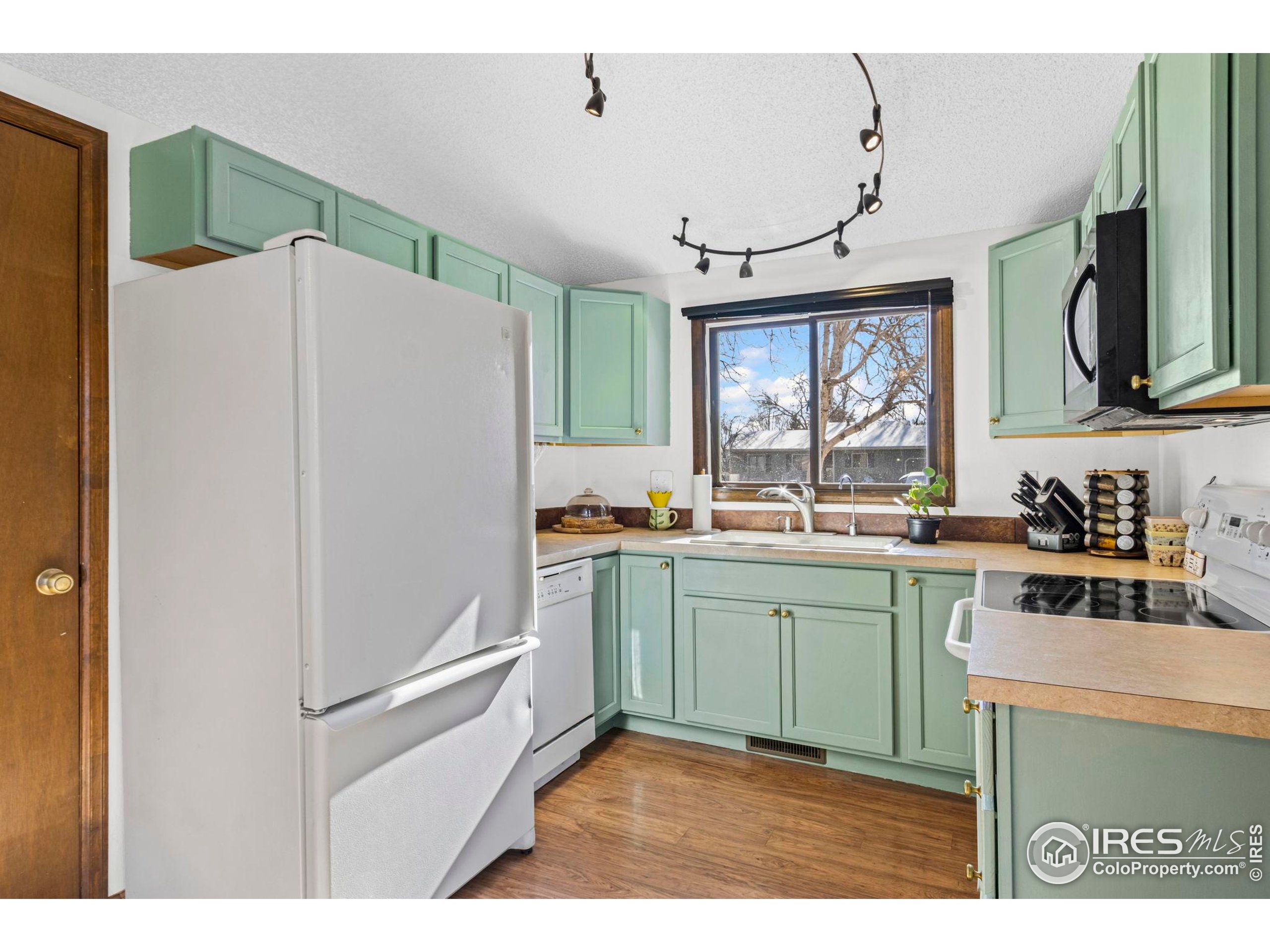 2800 West Stuart Street Fort Collins, CO 80526 - Photo 8 of 46