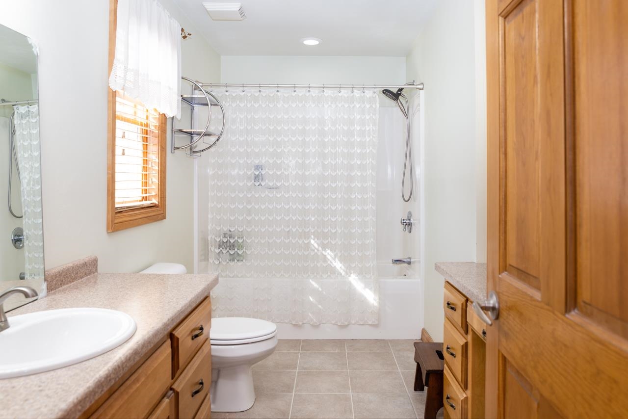 2919 Hornsby Way Green Bay, WI 54313 - Photo 18 of 26