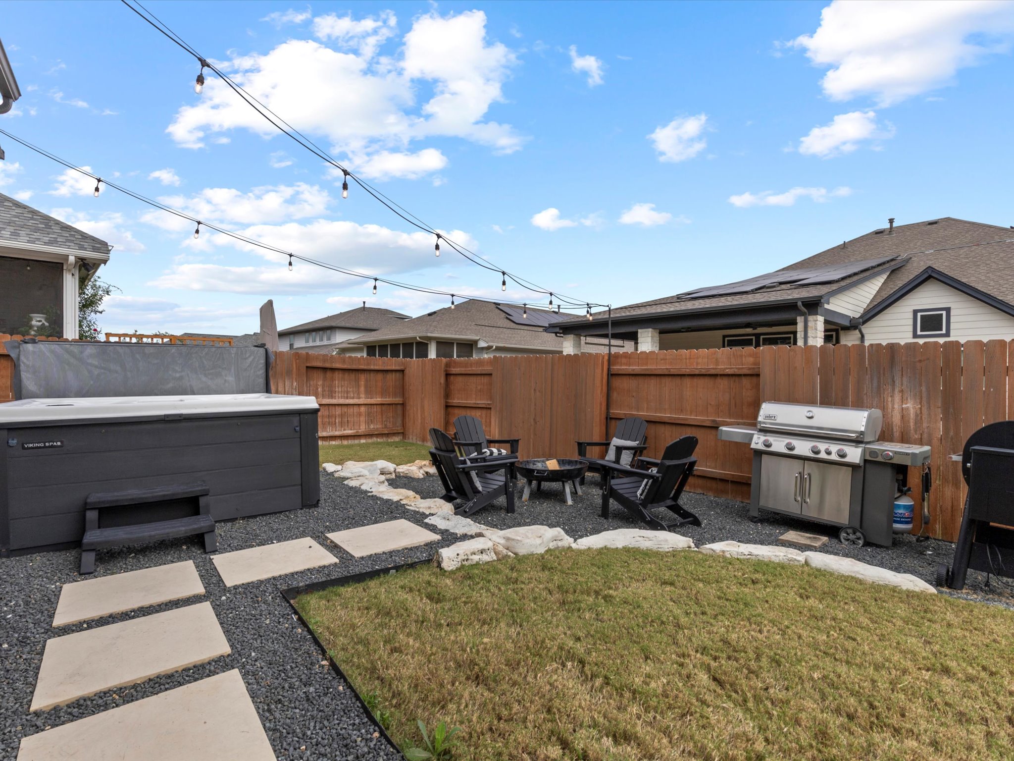 9001 Centurion Path Austin, TX 78744 - Photo 30 of 40 a outdoor view with a sitting space