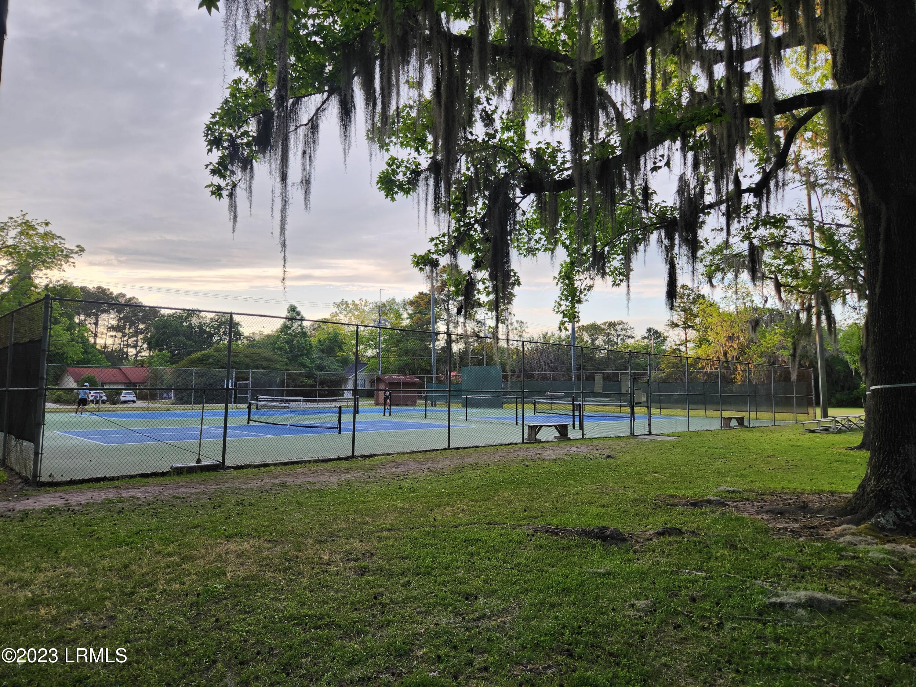 1408 Battery Creek Road Beaufort, SC 29902 - Photo 10 of 17 C