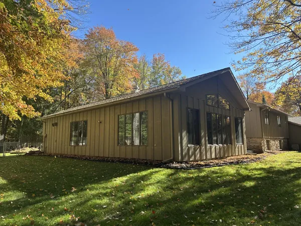 $799,900 | 450 Marnie Lane, Peshtigo, WI 54157