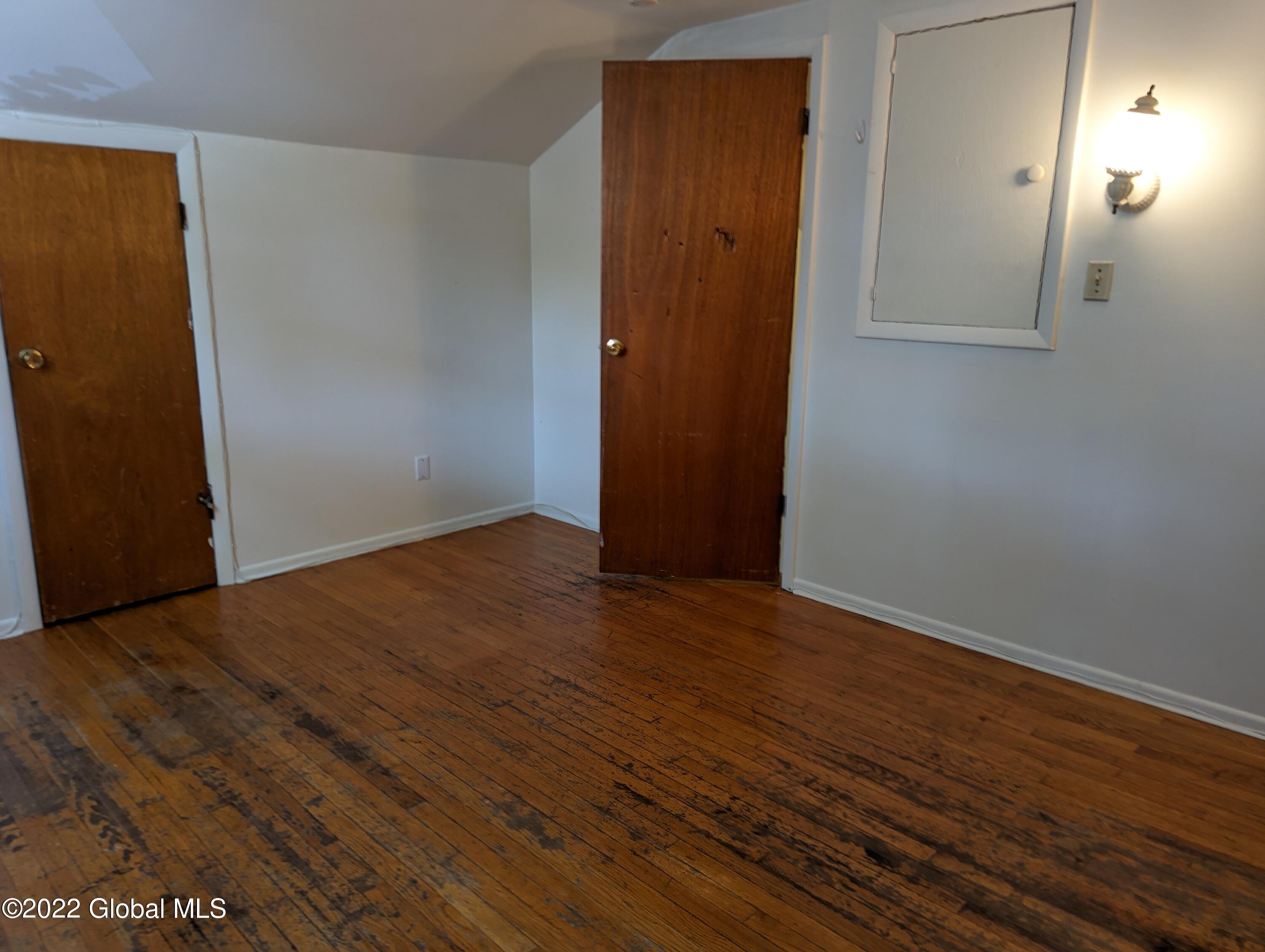 343 Gifford Road Schenectady, NY 12304 - Photo 15 of 24 PXL_20220708_172252107.MOTION-01.COVER
