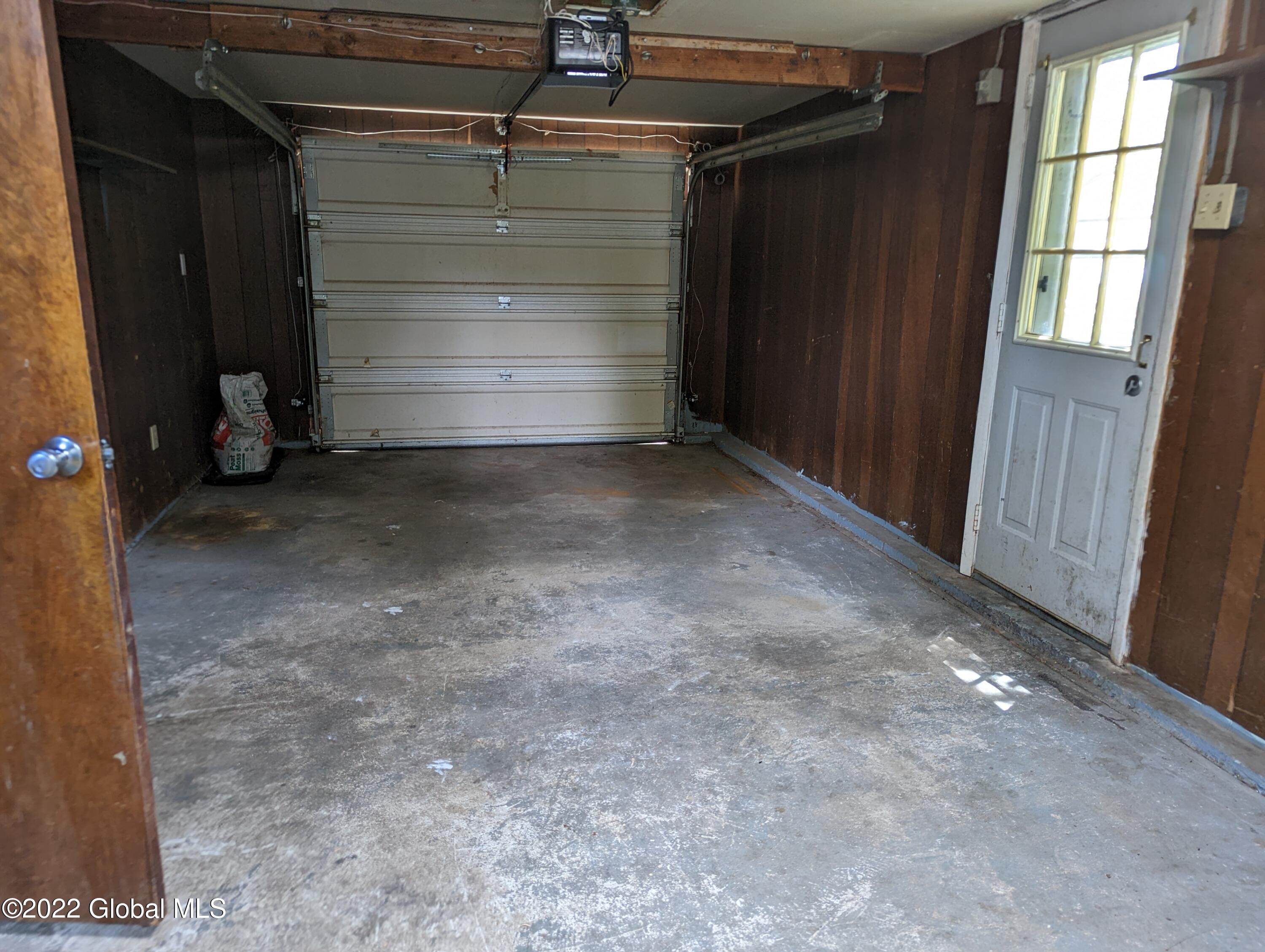 343 Gifford Road Schenectady, NY 12304 - Photo 16 of 24 PXL_20220708_172815525.MOTION-01.COVER
