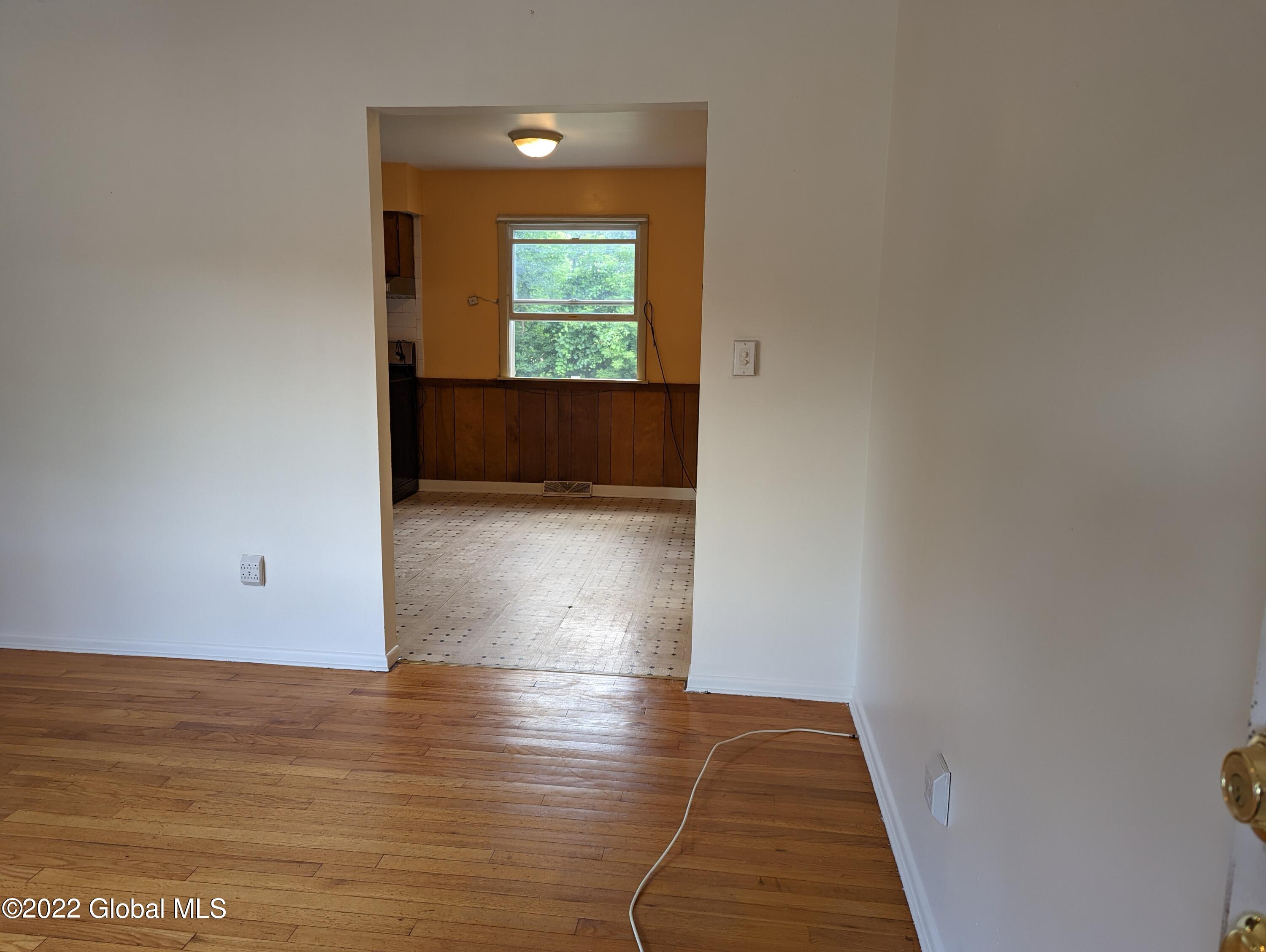 343 Gifford Road Schenectady, NY 12304 - Photo 5 of 24 PXL_20220708_171829902