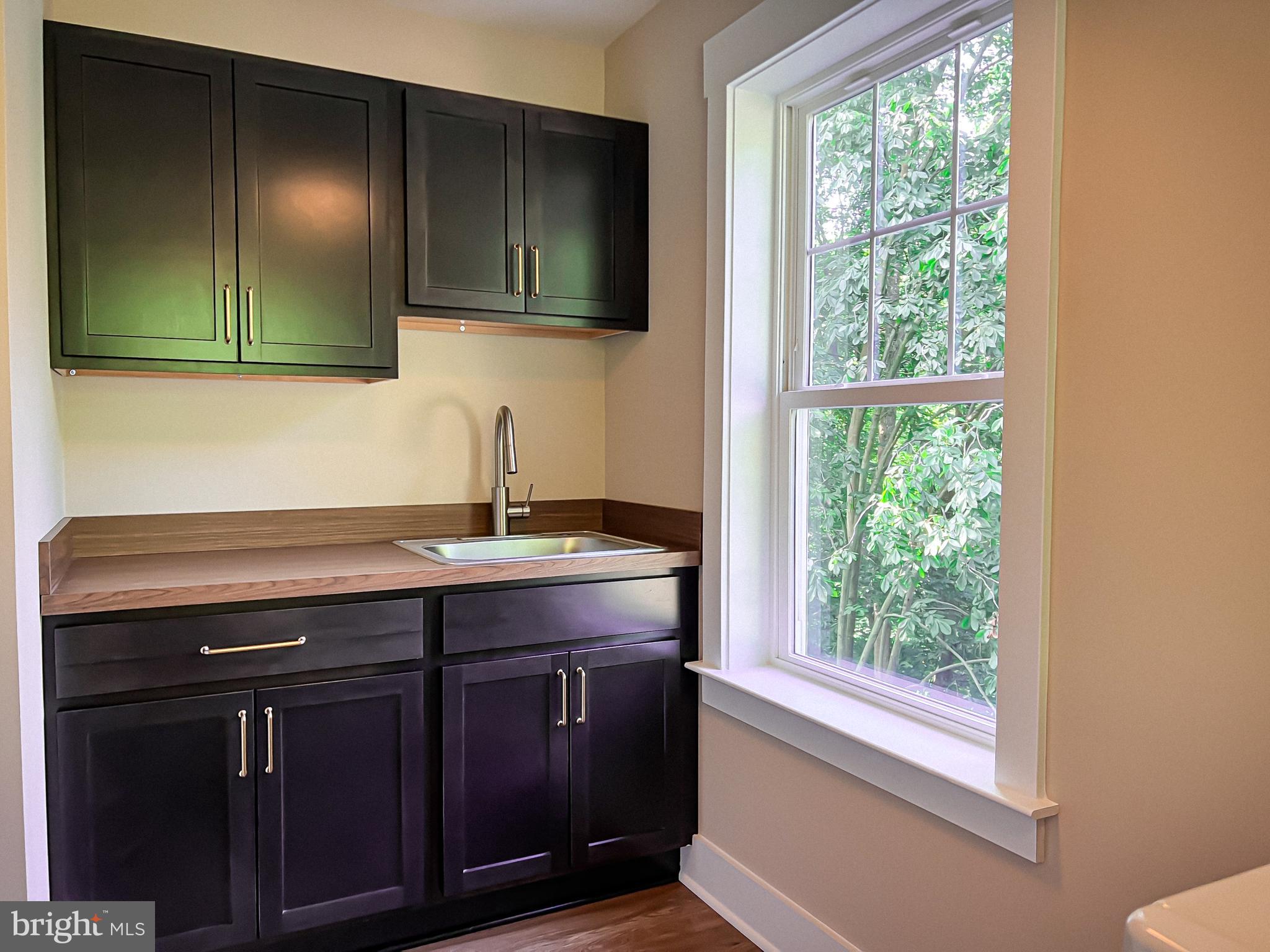 6764 Hemlock Point Road New Market, MD 21774 - Photo 15 of 18 Laundry room.