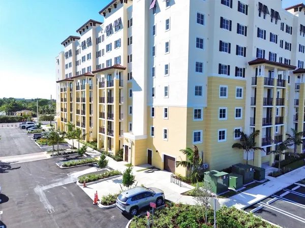 an aerial view of a chairs