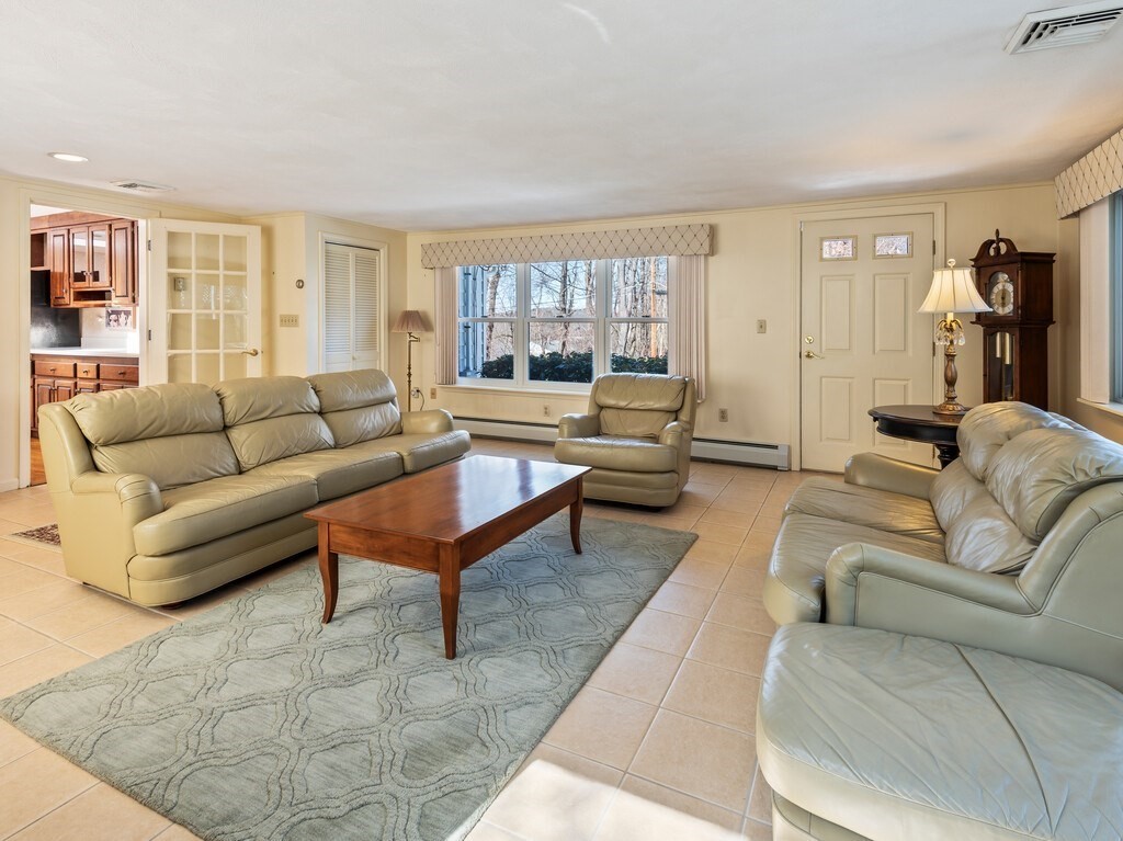 4 Athens Street Auburn, MA 01501 - Photo 12 of 42