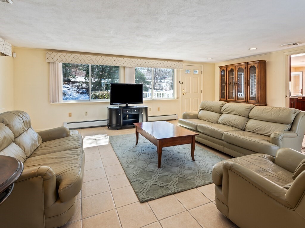 4 Athens Street Auburn, MA 01501 - Photo 13 of 42