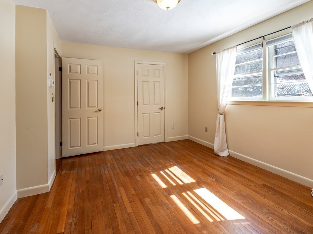 4 Athens Street Auburn, MA 01501 - Photo 21 of 42