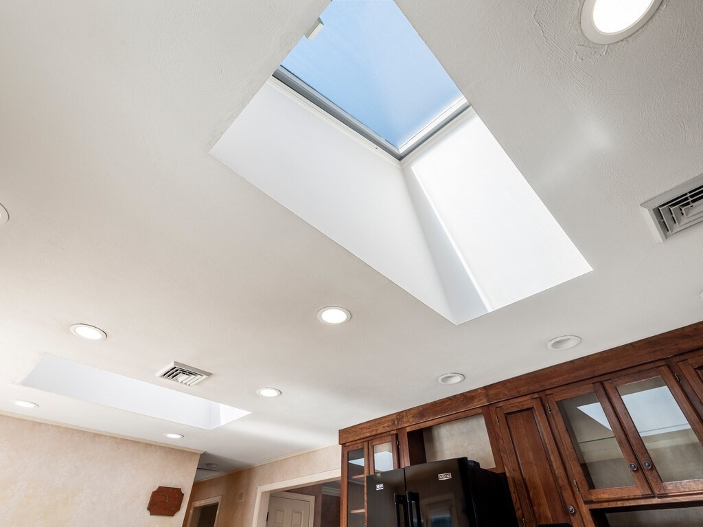 4 Athens Street Auburn, MA 01501 - Photo 7 of 42