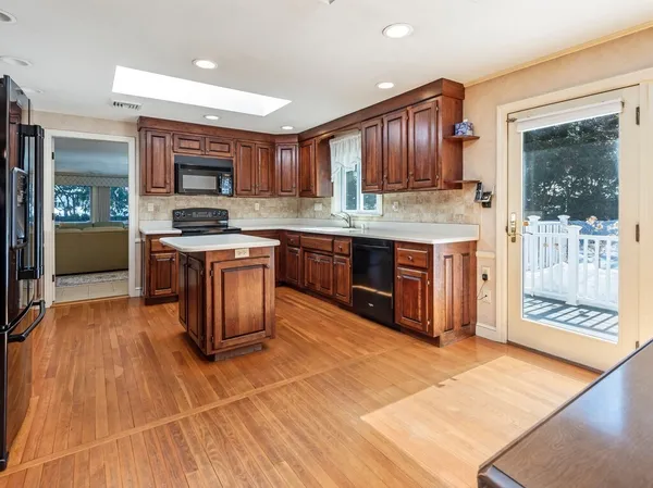 $499,900 | 4 Athens Street, Auburn, MA 01501