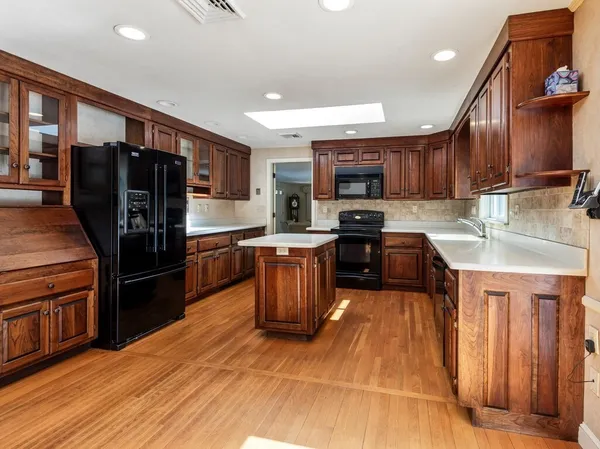 $499,900 | 4 Athens Street, Auburn, MA 01501