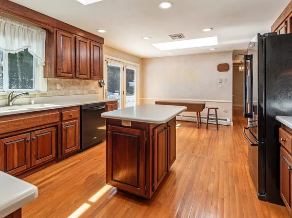 $499,900 | 4 Athens Street, Auburn, MA 01501
