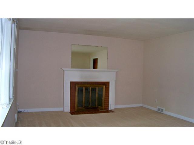 1407 Capri Road Southwest Winston-Salem, NC 27103 - Photo 3 of 7 Living Room.