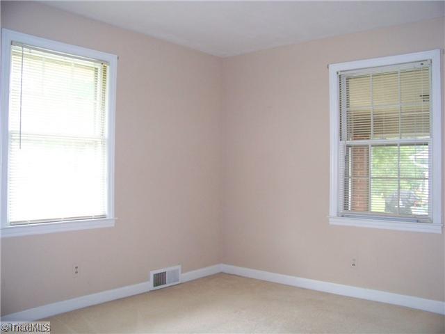 1407 Capri Road Southwest Winston-Salem, NC 27103 - Photo 6 of 7 3rd Bedroom.