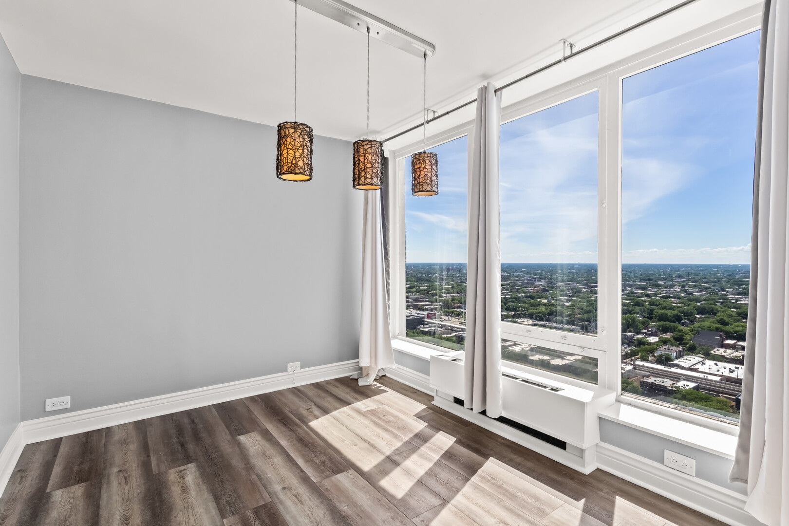 5445 North Sheridan Road, Unit 3501 Chicago, IL 60640 - Photo 4 of 29