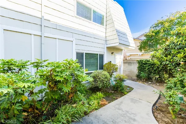 $537,808 | 1434 Highland Avenue, Unit 8, Duarte, CA 91010