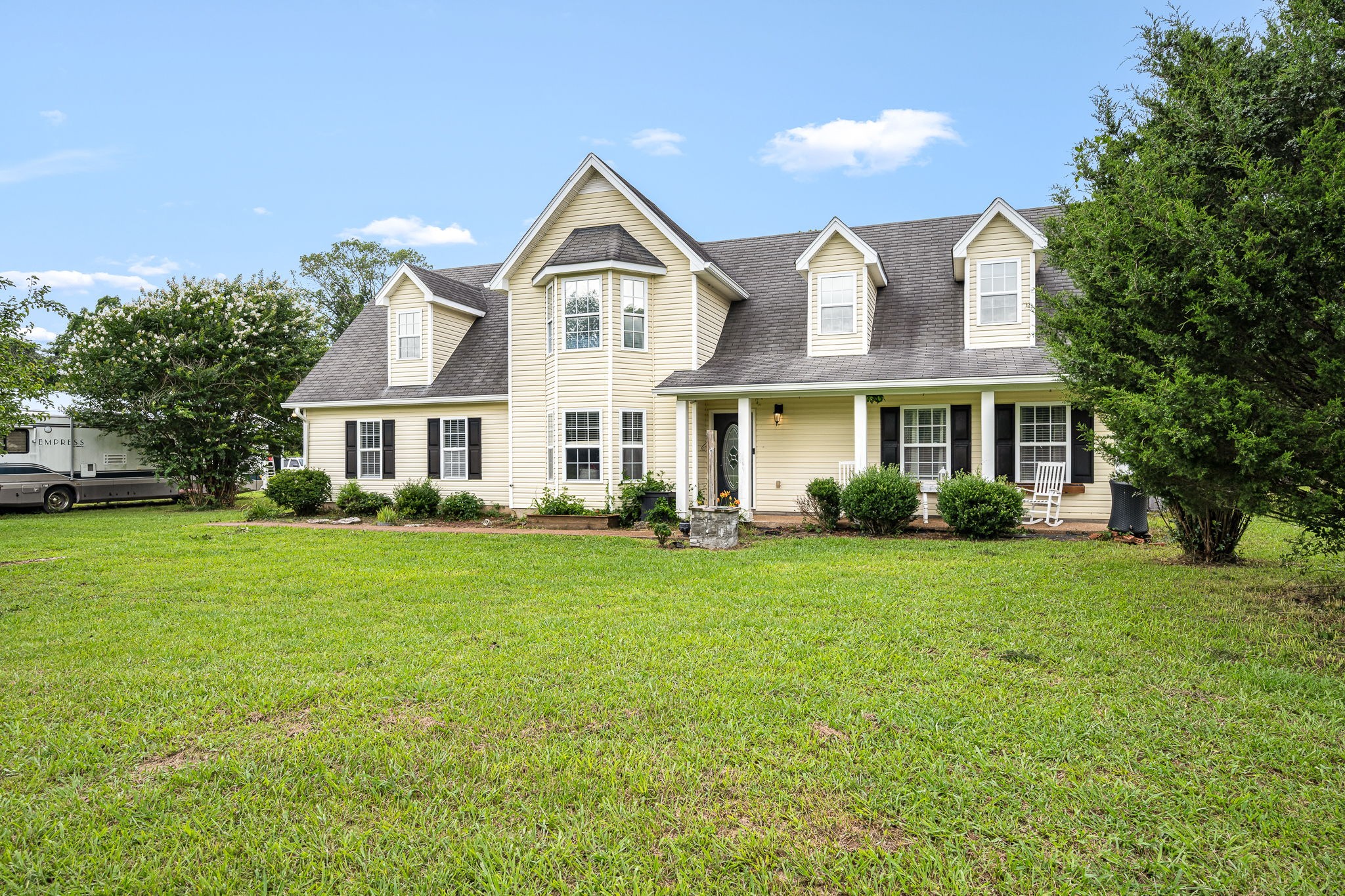 4842 Lunns Store Road Chapel Hill, TN 37034 - Photo 5 of 52 a front view of a house with a yard