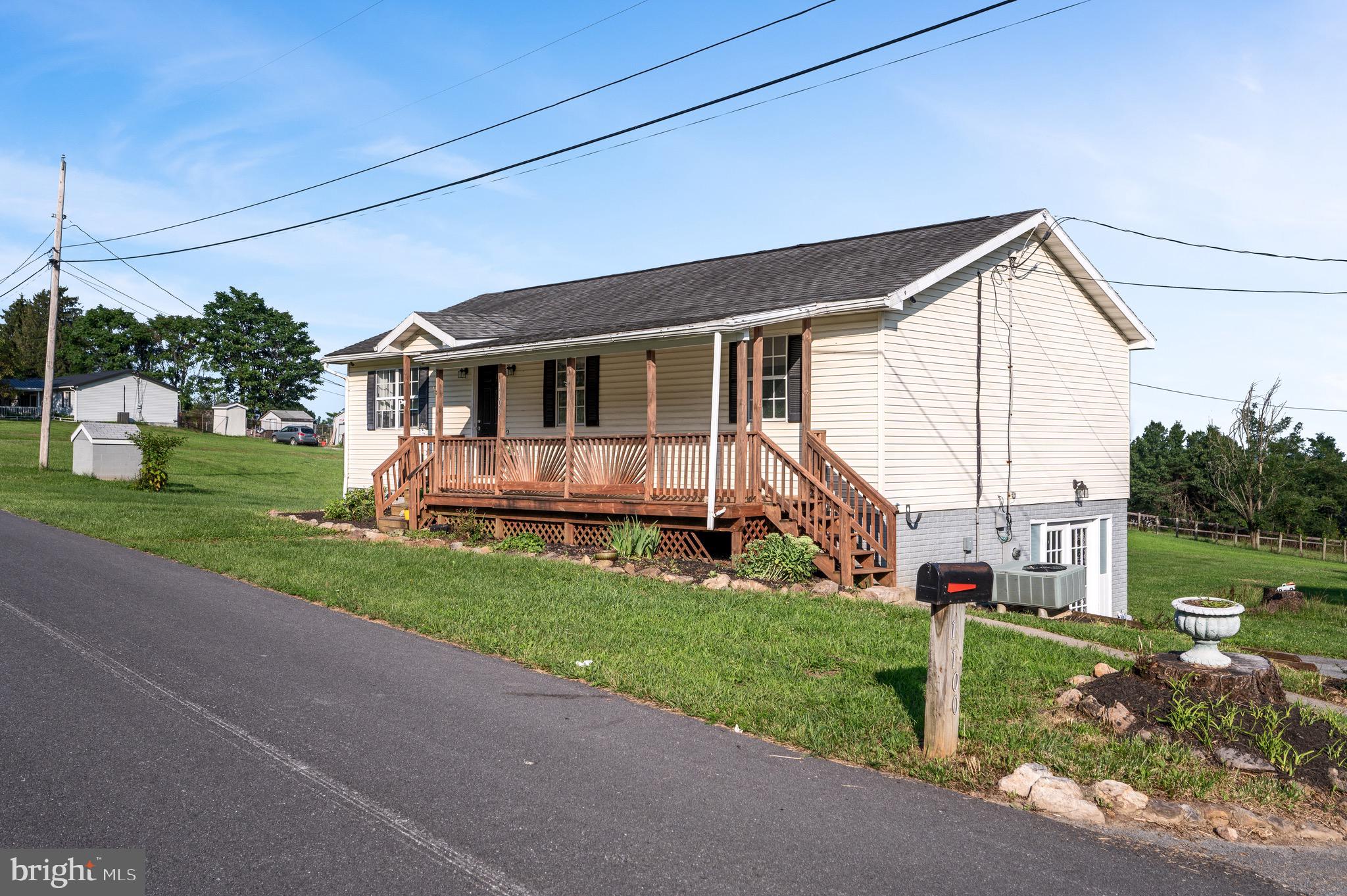 1100 Loop Road Gerrardstown, WV 25420 - Photo 2 of 33