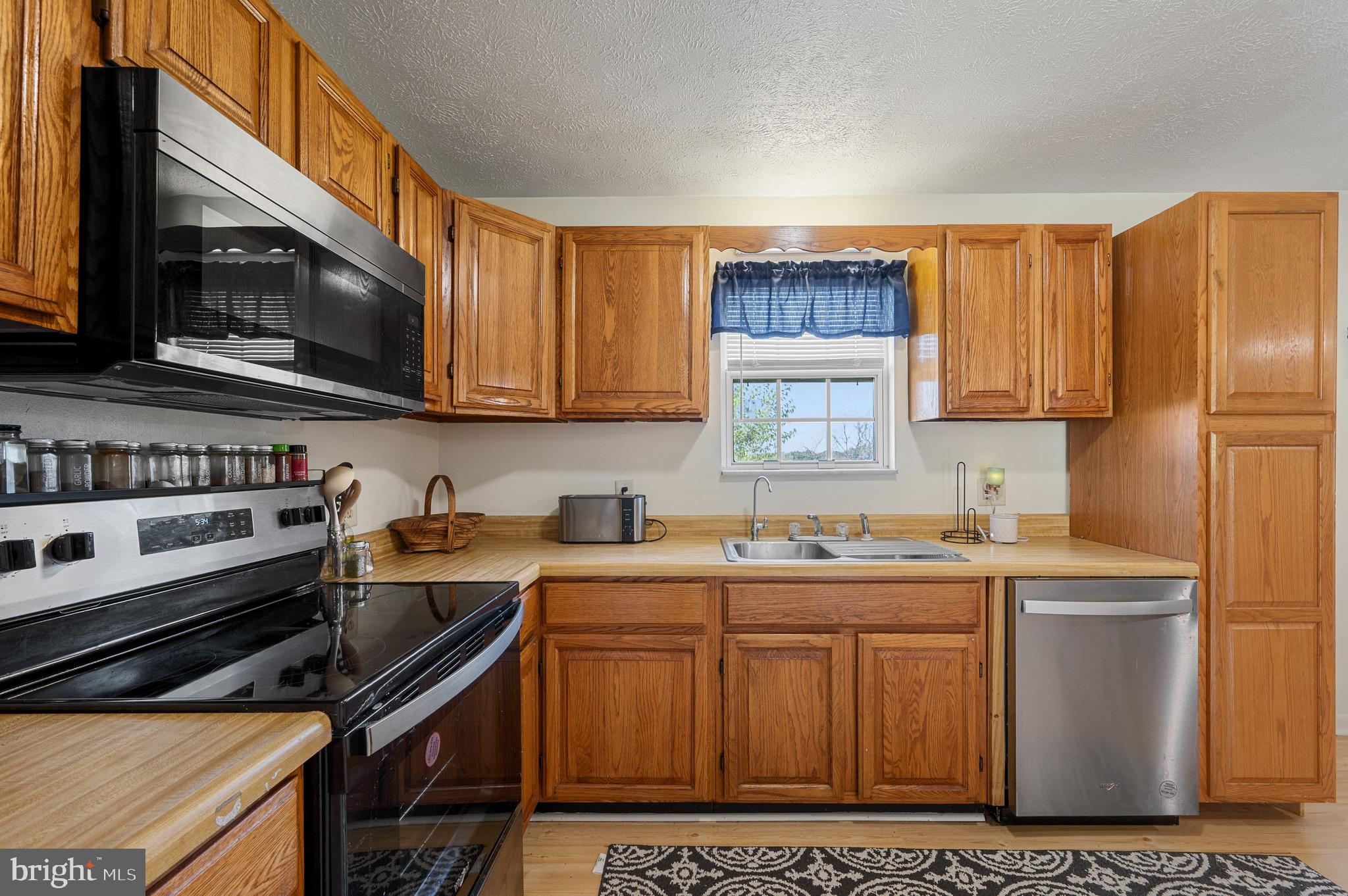 1100 Loop Road Gerrardstown, WV 25420 - Photo 6 of 33 Kitchen