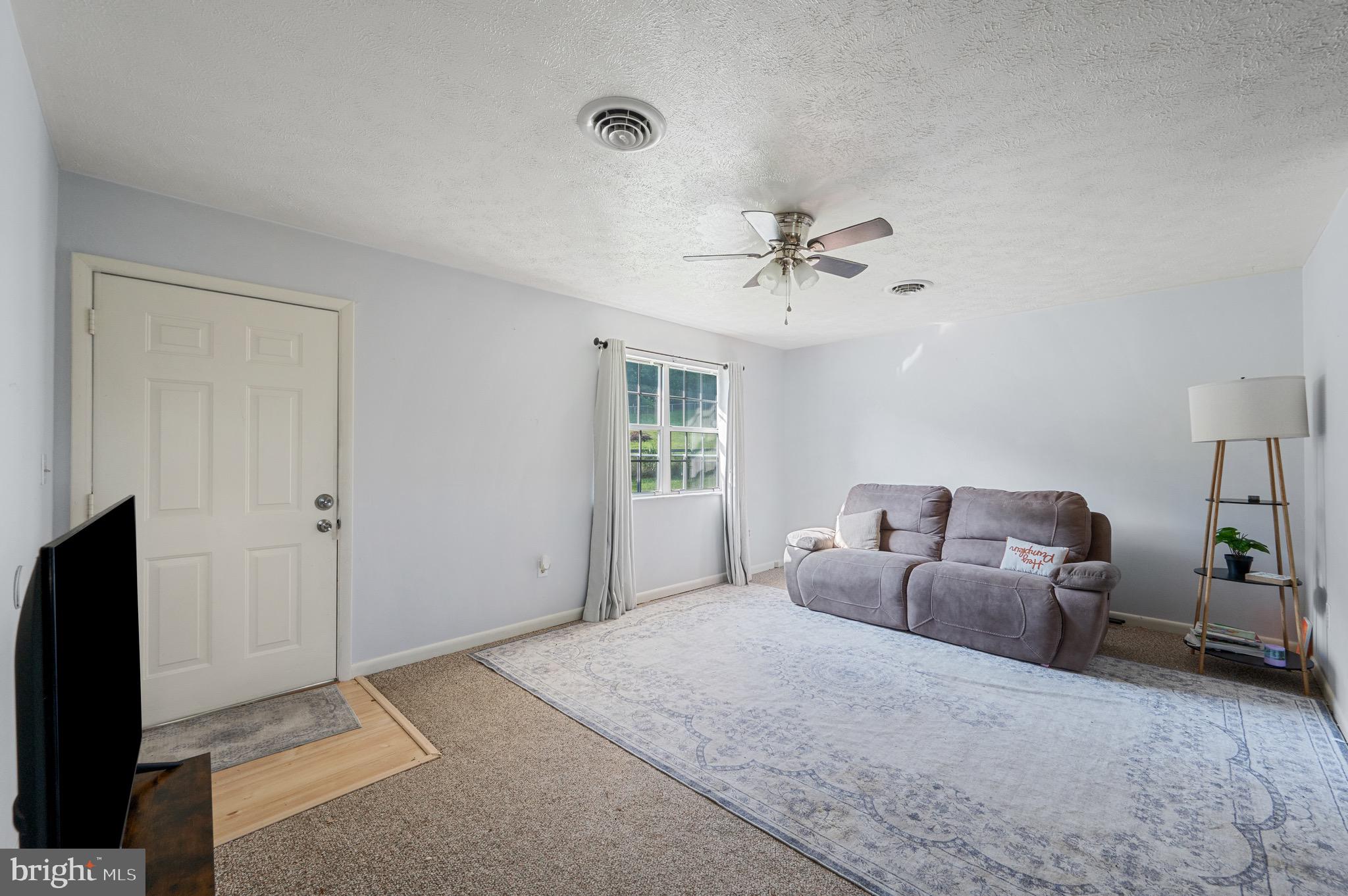 1100 Loop Road Gerrardstown, WV 25420 - Photo 8 of 33 Living room