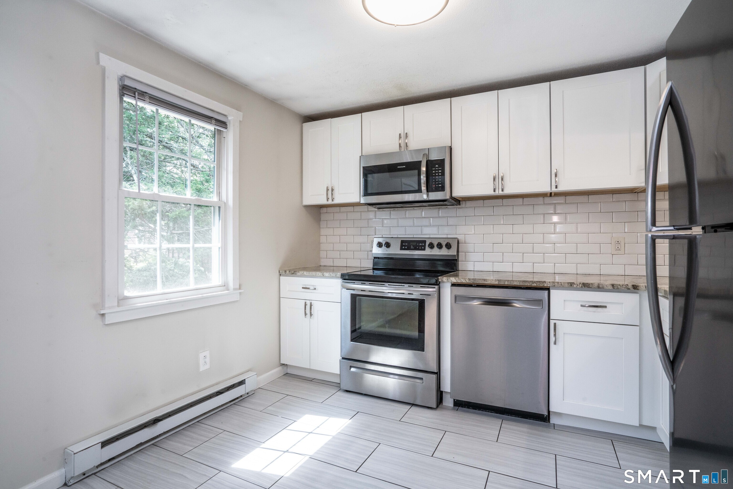239 Old Farms Road, Unit 8B Avon, CT 06001 - Photo 5 of 24 Gallery Image 5