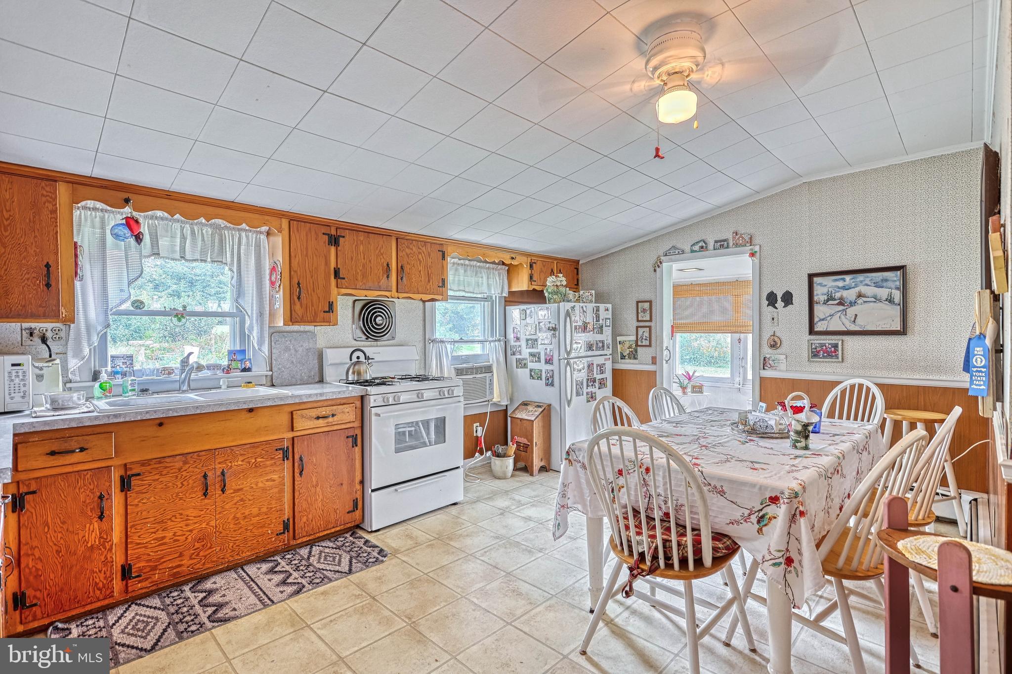 75 East Canal Road Dover, PA 17315 - Photo 12 of 41 Gallery Image 12