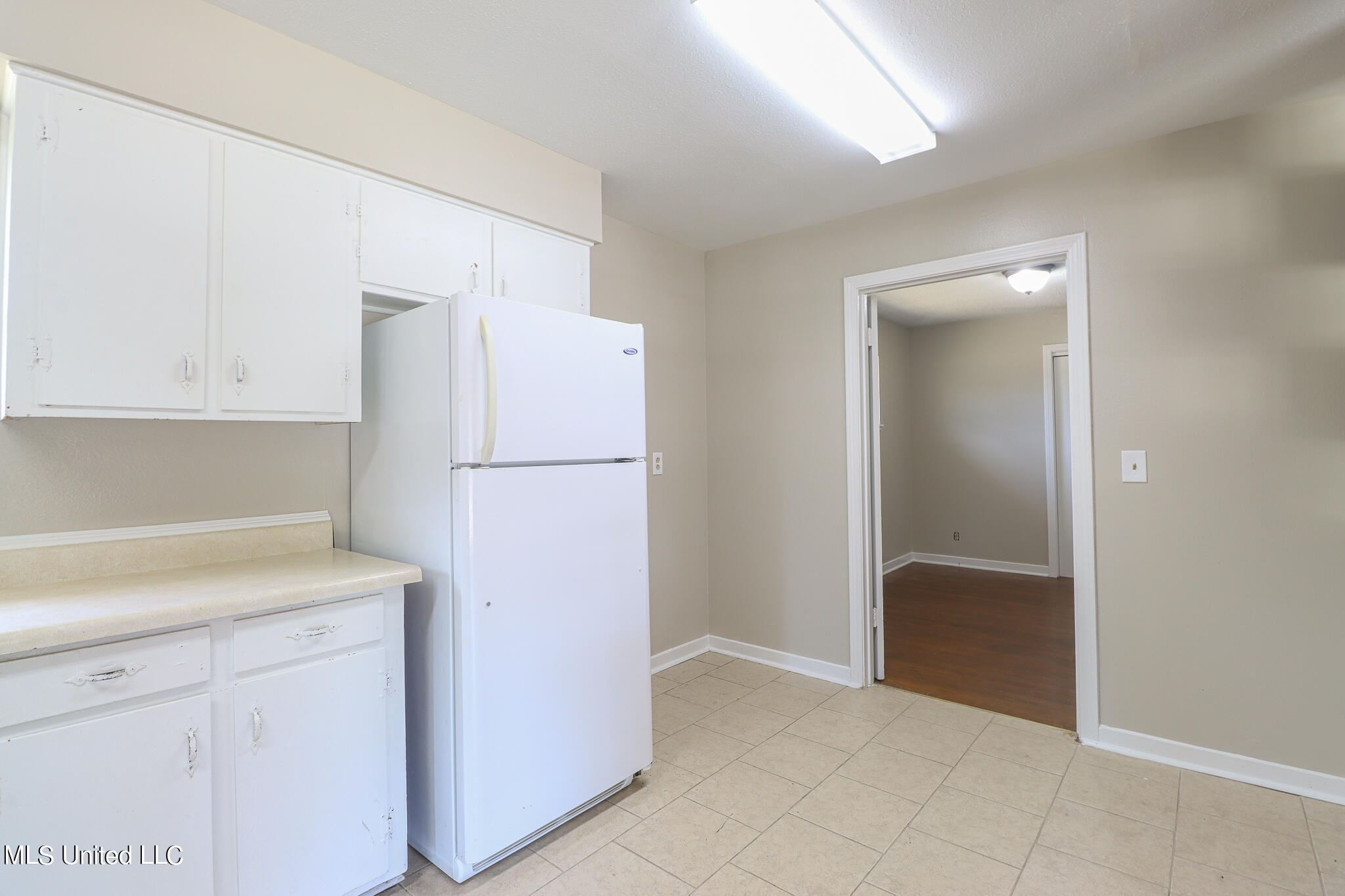 2460 Carter Road Biloxi, MS 39531 - Photo 11 of 20 2460 Carter-54017