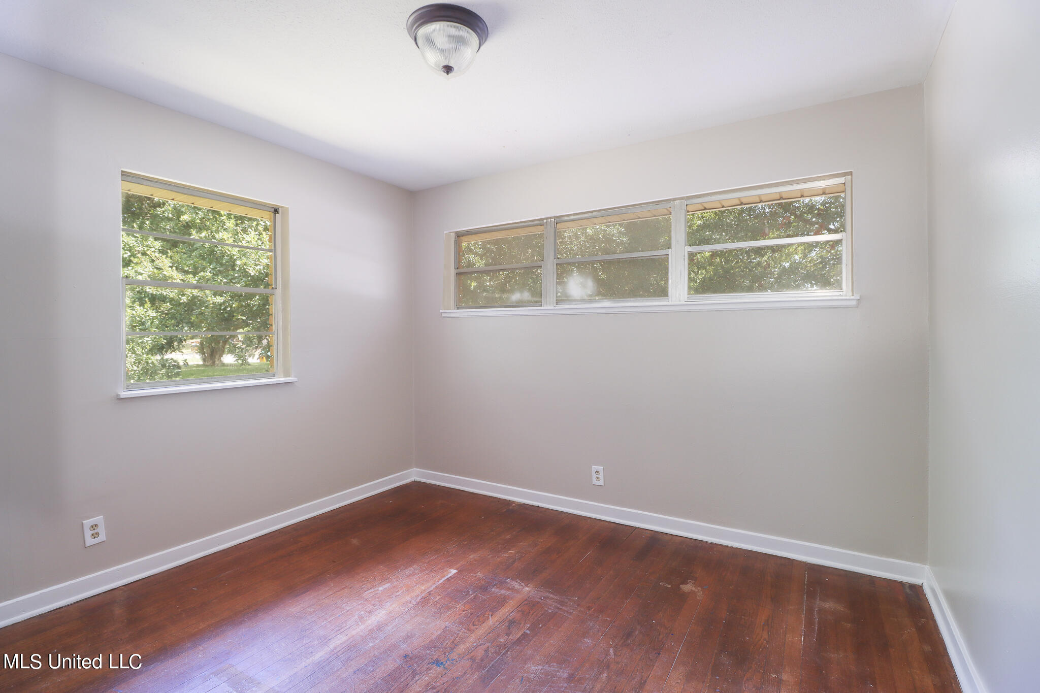 2460 Carter Road Biloxi, MS 39531 - Photo 13 of 20 2460 Carter-54021