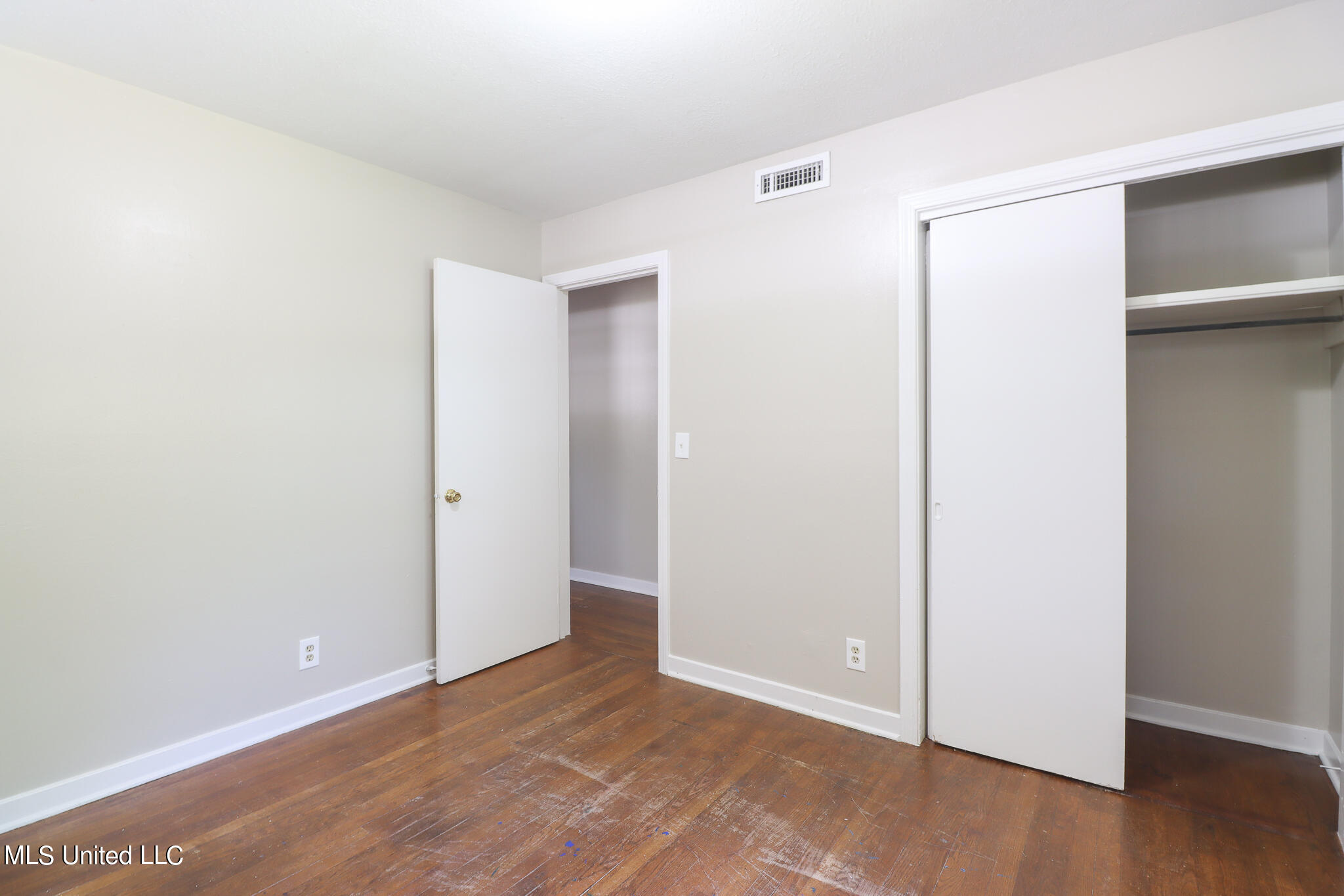 2460 Carter Road Biloxi, MS 39531 - Photo 14 of 20 2460 Carter-54022