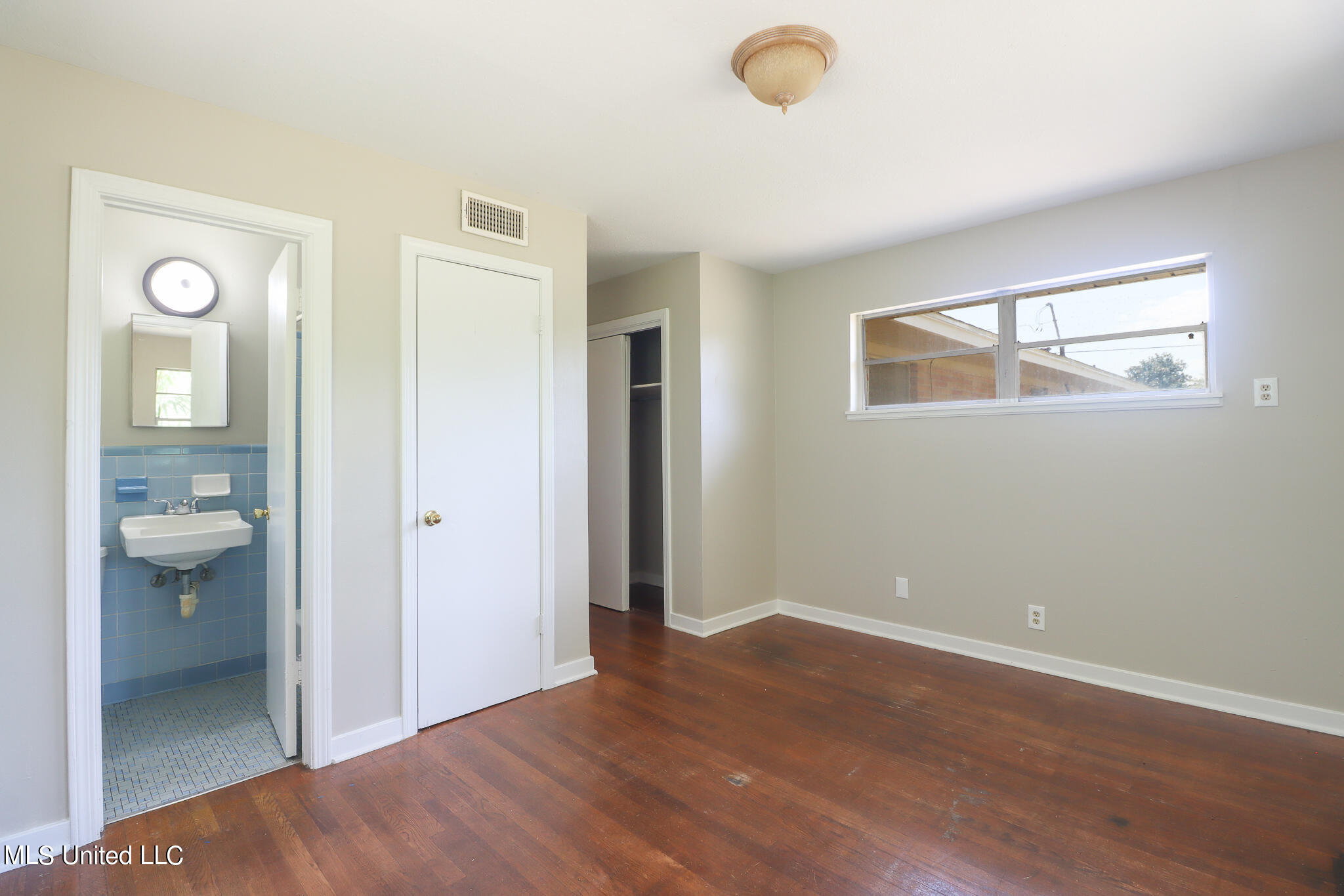 2460 Carter Road Biloxi, MS 39531 - Photo 17 of 20 2460 Carter-54028