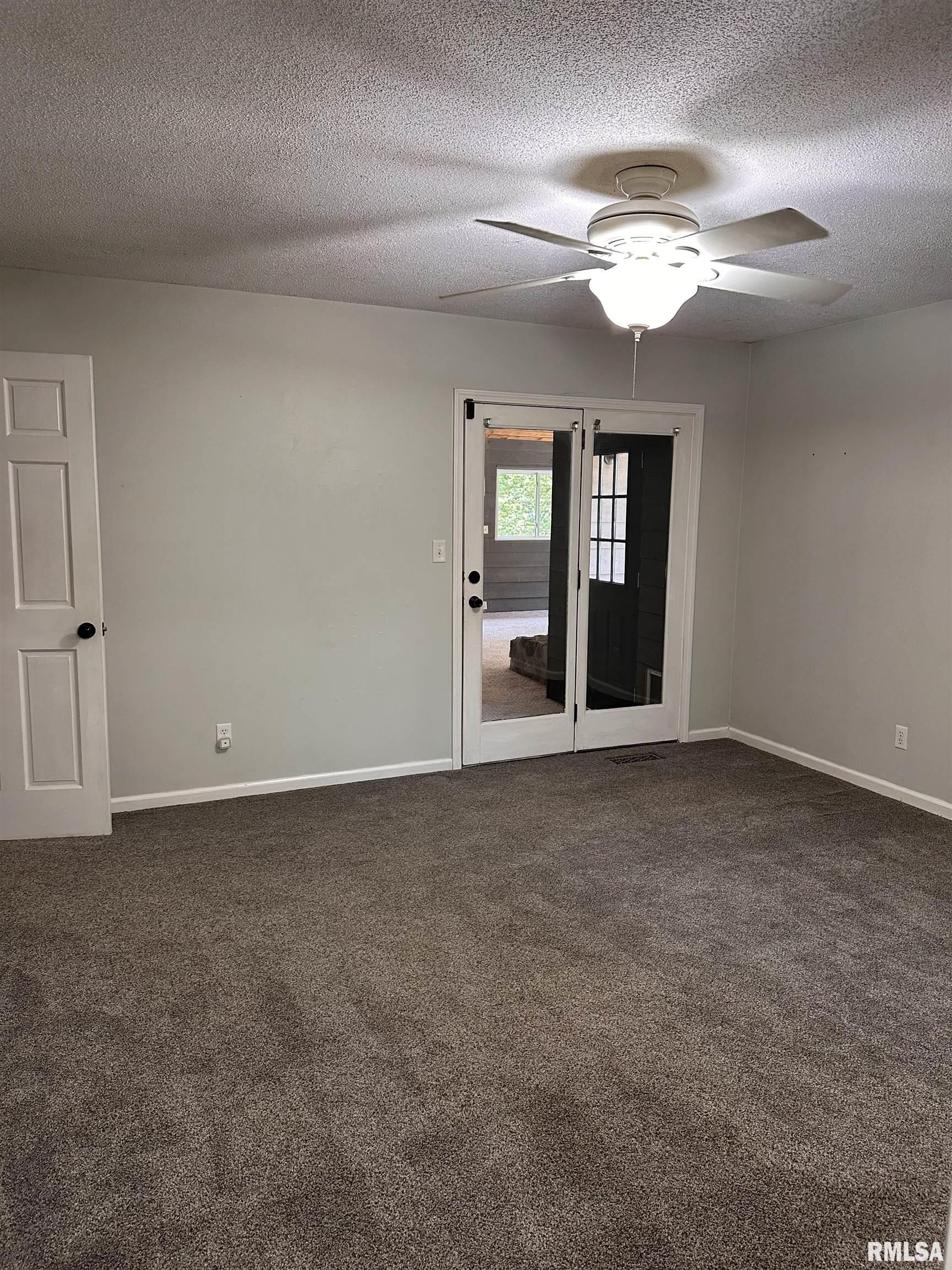 5915 Long Creek Drive Rochester, IL 62563 - Photo 22 of 38