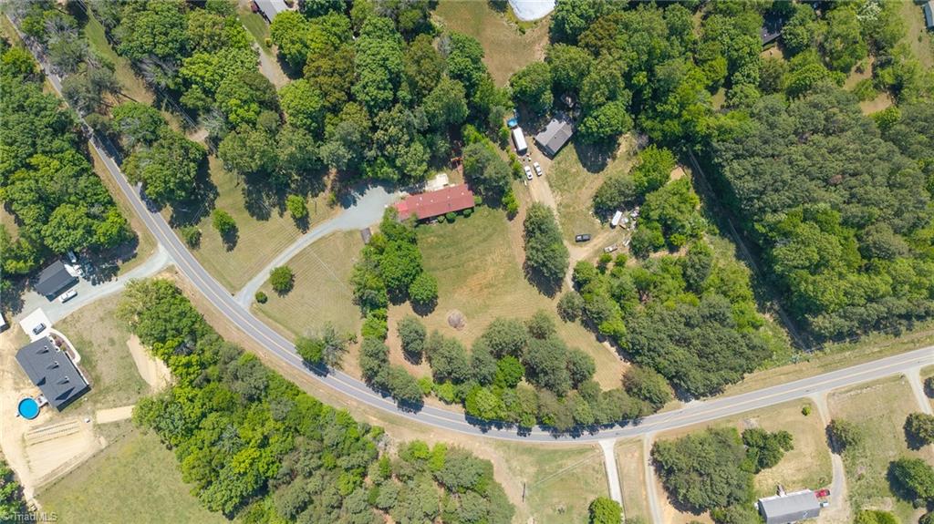 6705 Beale Road Snow Camp, NC 27349 - Photo 10 of 36