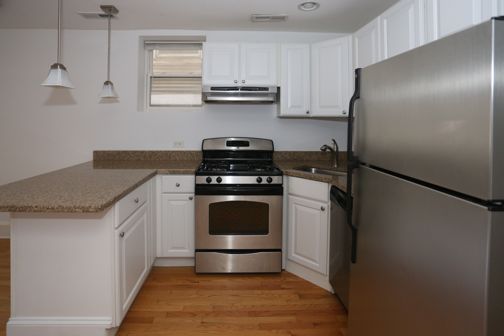 3446 North Bell Avenue, Unit GARDEN Chicago, IL 60618 - Photo 2 of 19
