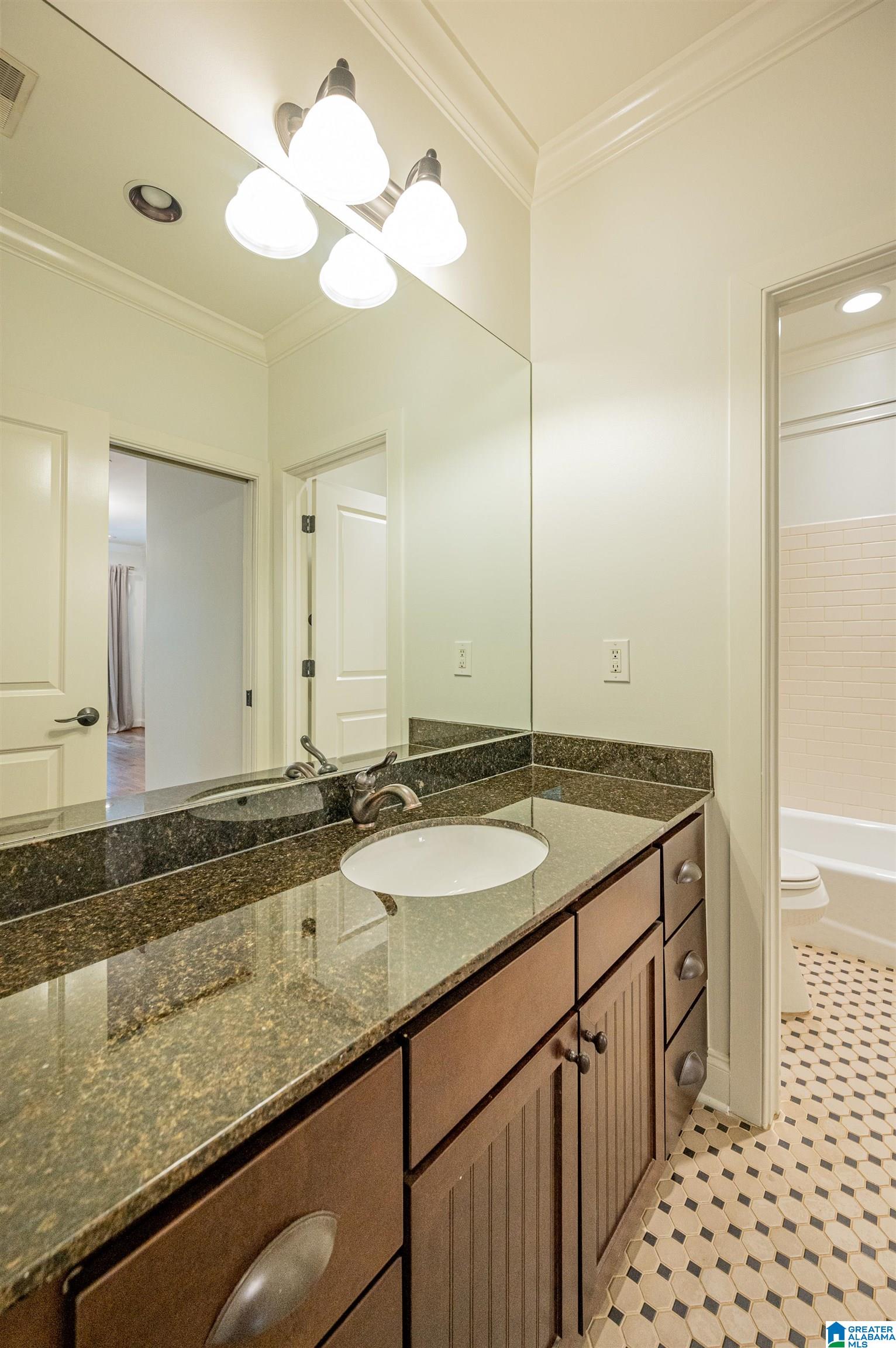 2073 Lancaster Road, Unit 2703 Birmingham, AL 35209 - Photo 36 of 45