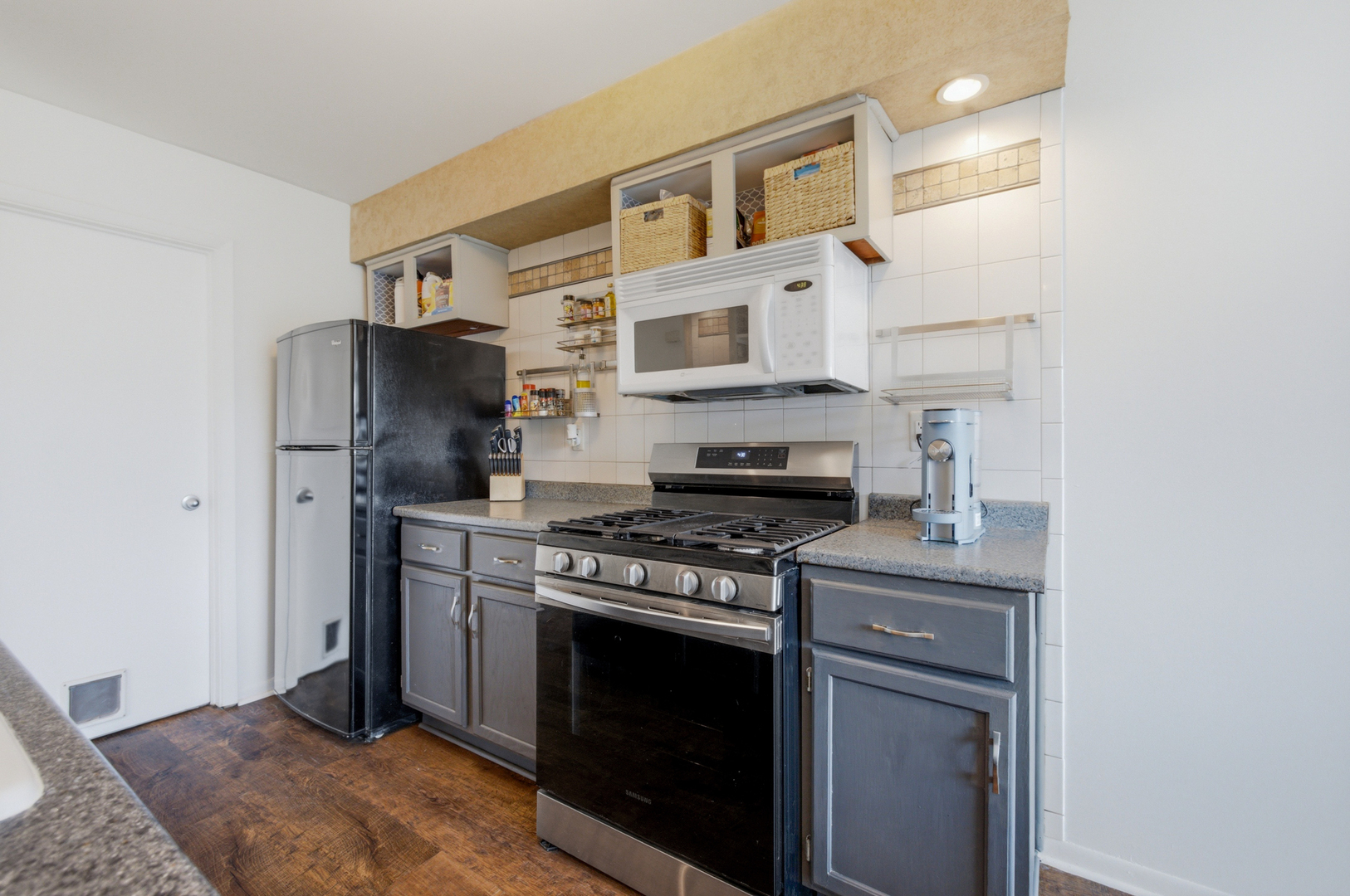 1645 Timber Trail, Unit D Wheaton, IL 60189 - Photo 12 of 22 Gallery Image 12