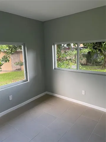 $1,500 | 8321 Northeast Miami Court, Unit 2, Miami, FL 33138