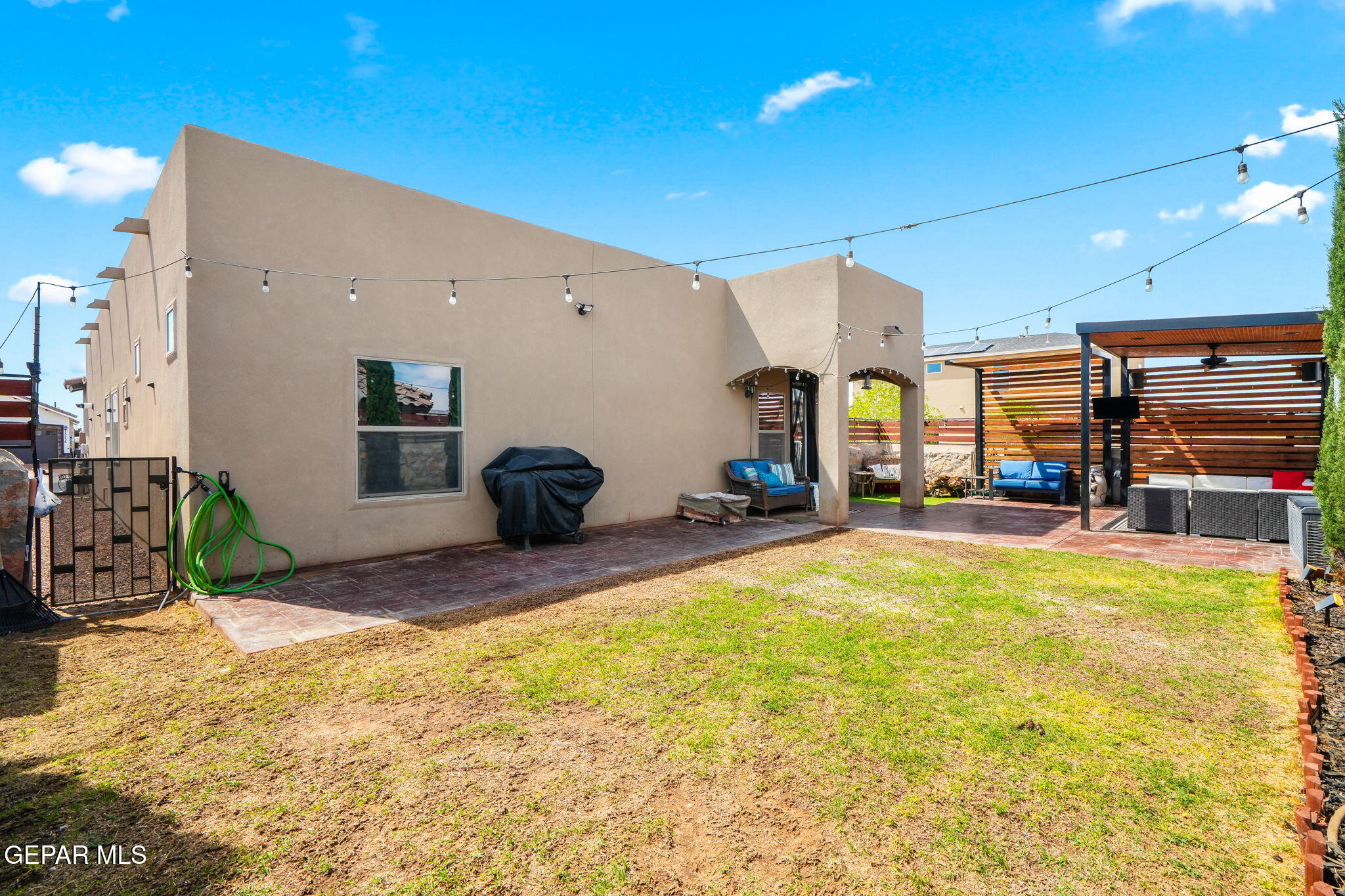 13737 Garforth Avenue El Paso, TX 79928 - Photo 33 of 34 a very nice looking room with a large window