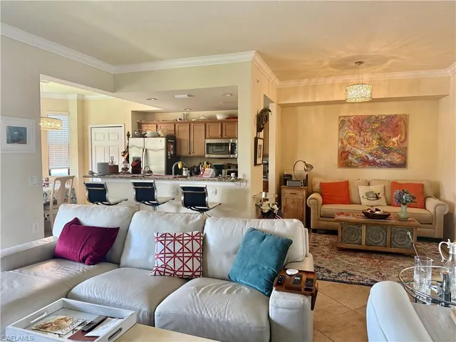 $8,000 | 9723 Acqua Court, Unit 323, Naples, FL 34113