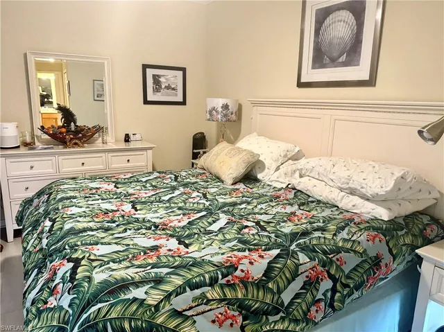 $8,000 | 9723 Acqua Court, Unit 323, Naples, FL 34113