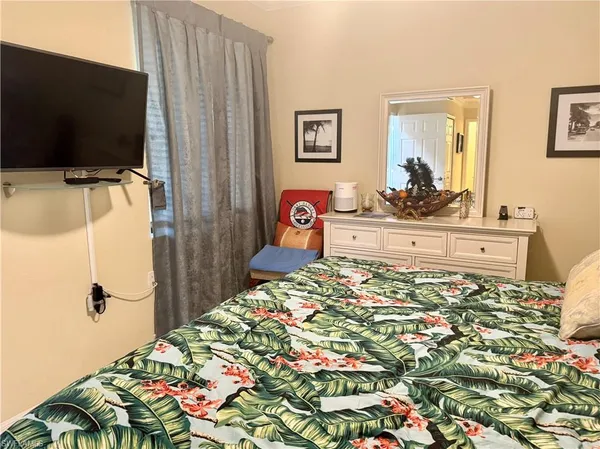 $8,000 | 9723 Acqua Court, Unit 323, Naples, FL 34113