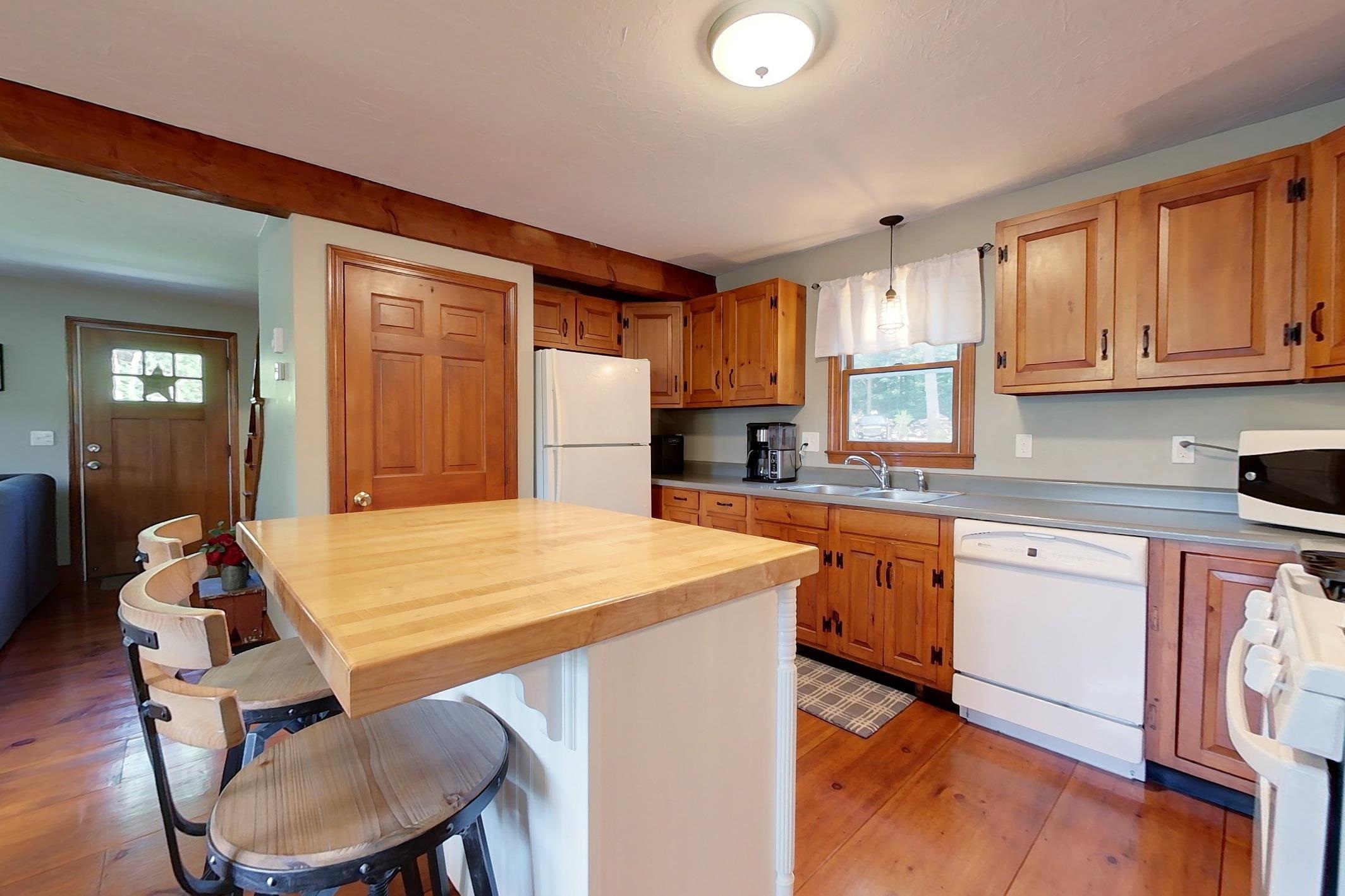 277 Ashby Road New Ipswich, NH 03071 - Photo 6 of 31
