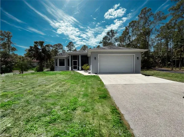 $2,700 | 3630 16th Avenue Southeast, Naples, FL 34117