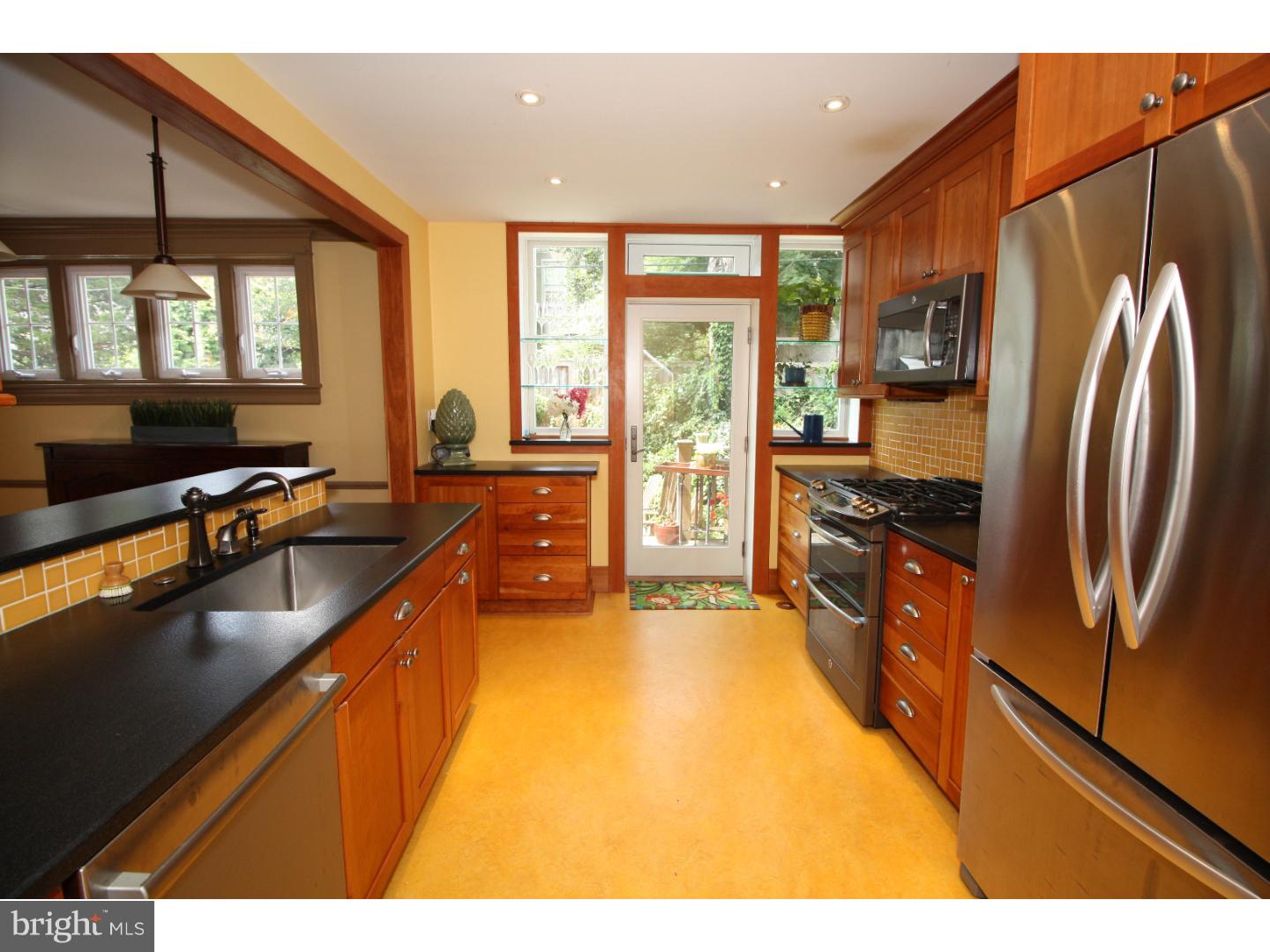 29 Hilltop Road Philadelphia, PA 19118 - Photo 11 of 25 Kitchen