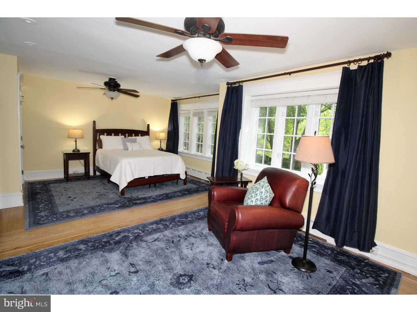 29 Hilltop Road Philadelphia, PA 19118 - Photo 13 of 25 Master Bedroom