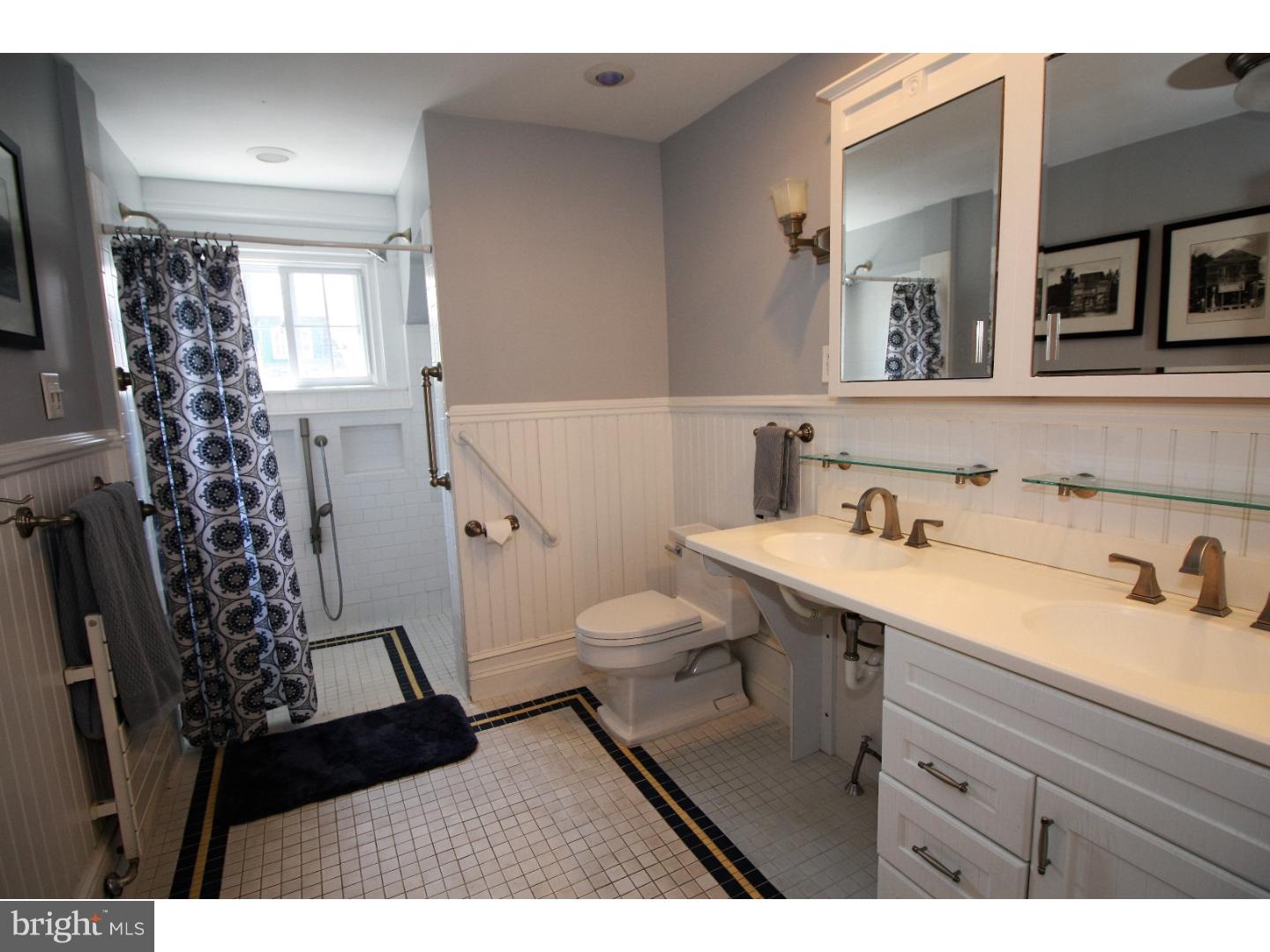 29 Hilltop Road Philadelphia, PA 19118 - Photo 16 of 25 Bathroom