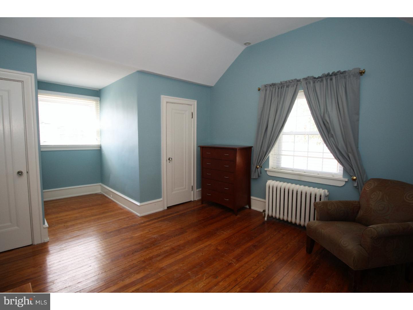 29 Hilltop Road Philadelphia, PA 19118 - Photo 19 of 25 Bedroom