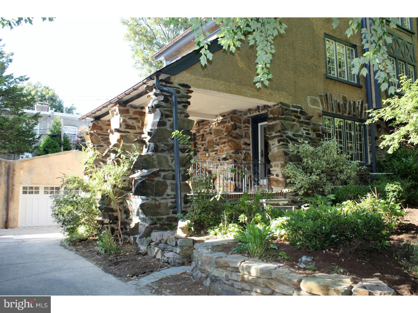 29 Hilltop Road Philadelphia, PA 19118 - Photo 23 of 25 Exterior Side